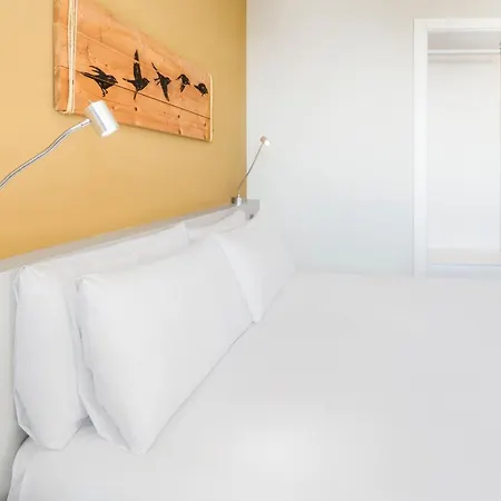 Barcelona Hotel 3*