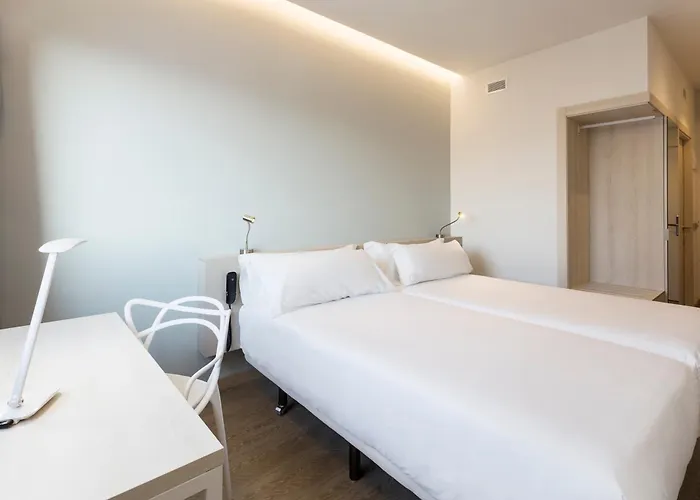Barcelona Hotell 3*