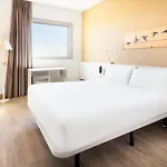 Szálloda Barcelona Viladecáns