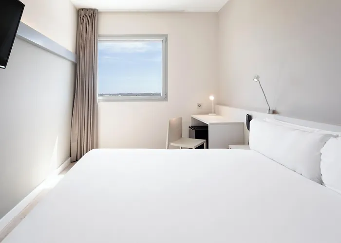 מלון Barcelona 3*